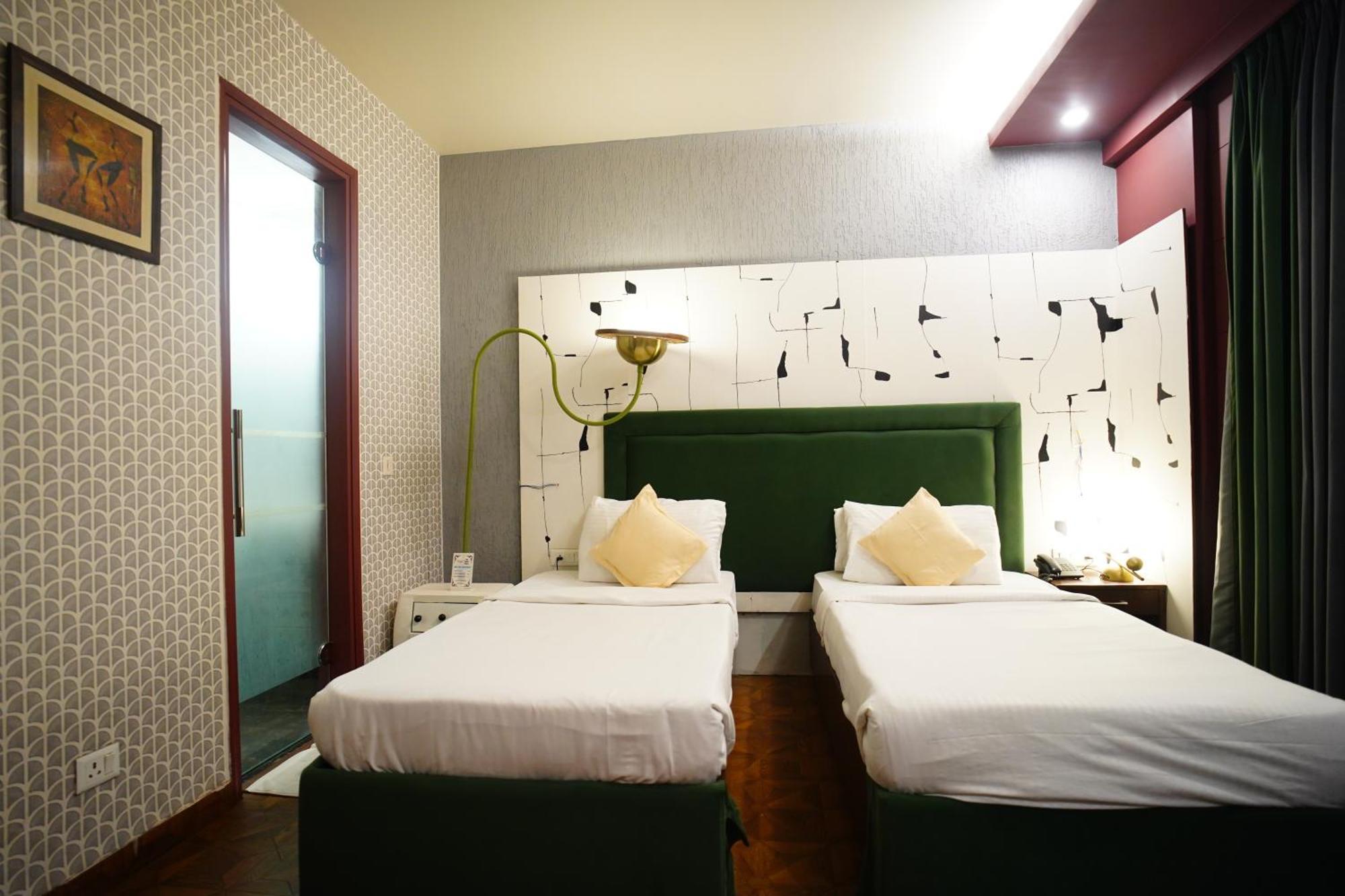 ניו דלהי The Grand Vikalp By Saga Hotels מראה חיצוני תמונה